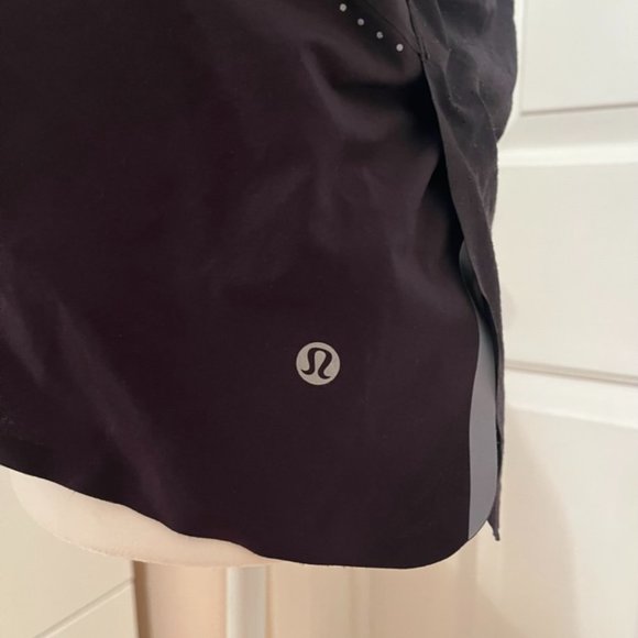 Lululemon Lightweight Stretch Running Tank Top Size 8 - Picture 2 of 3